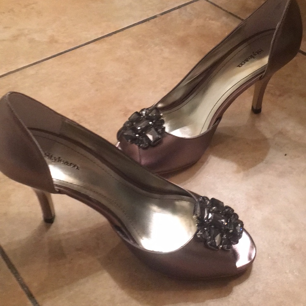 High heals - Picture 5 of 5